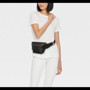 Universal Thread Black Fanny Pack/Belt Bag